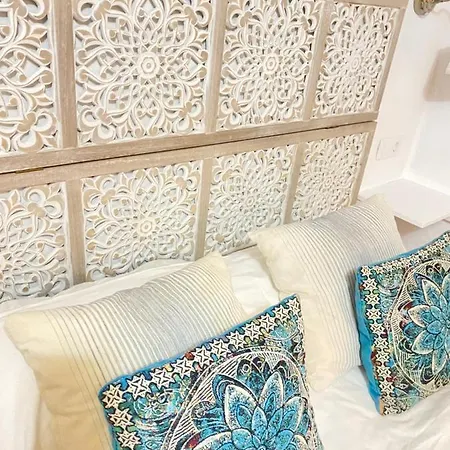 Mardelava تيناجون